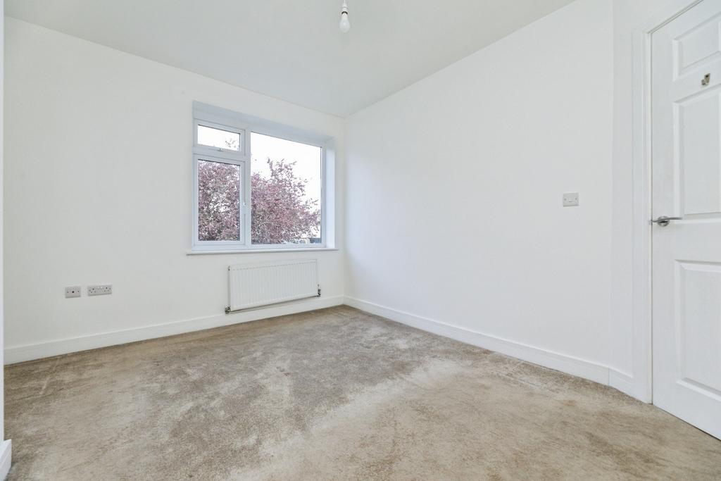 Pbox-bedroom-334146.jpg
