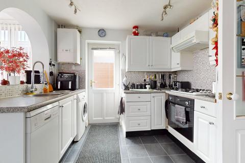 3 bedroom semi-detached house for sale, Cradlebridge Drive,  Ashford, TN24