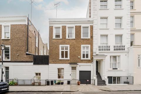 Belgrave Gardens, St John's Wood NW8