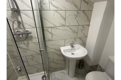 Studio to rent, 54 Valley Road, Bromley, BR2