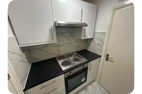 Studio to rent, 54 Valley Road, Bromley, BR2