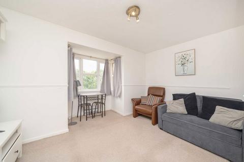 1 bedroom flat for sale, Anderson Close, London W3