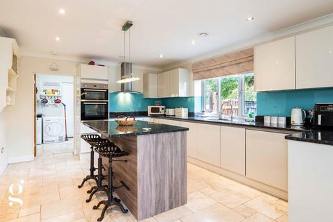 4 bedroom detached house for sale, Holywell Gutter Lane, Tupsley, Hereford