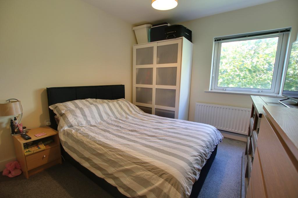 Apartment in Southampton, Ocean Village - More