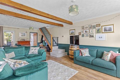 undefined, Totteridge Avenue, High Wycombe HP13