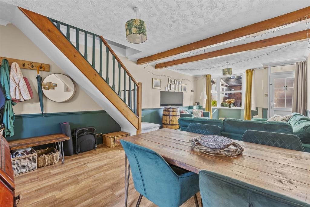 66 Totteridge Avenue, HP13 6 XJ-7.jpg
