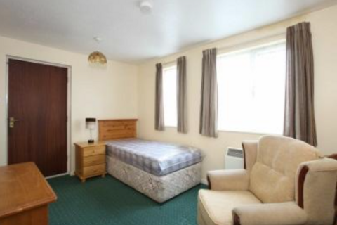 Flat D, 16 Harland Close, Bradford, BD2 4BW