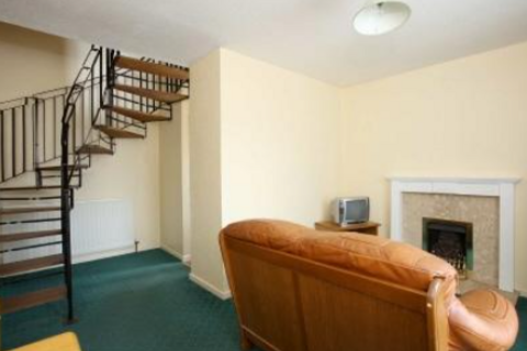 Flat D, 16 Harland Close, Bradford, BD2 4BW