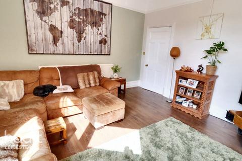 5 bedroom semi-detached house for sale, Belvoir Drive, Leicester