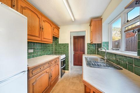 40 Meadow Walk, Epsom, KT17 2EB