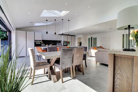 undefined, Laburnum Grove, St. Albans, Hertfordshire, AL2