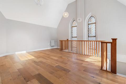 2 bedroom maisonette for sale, Portland Road, Worthing