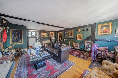 undefined, High Street, Godalming, Surrey, GU7