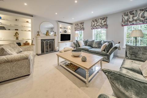 5 bedroom townhouse for sale, The Aviary, Shirehall Way, Bury St Edmunds, Suffolk, IP33