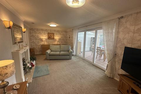 undefined, Kingston Crescent, Southport