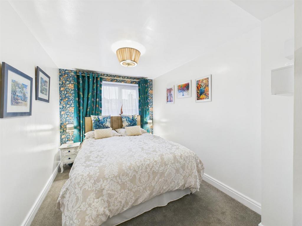 Bedroom: