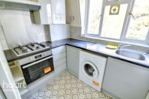2 bedroom apartment for sale, Victoria House, Romford, RM1 2JS