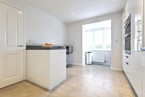 13 Mott Close, Witney, OX29 7AH