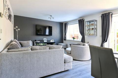 13 Mott Close, Witney, OX29 7AH