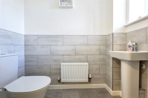 13 Mott Close, Witney, OX29 7AH