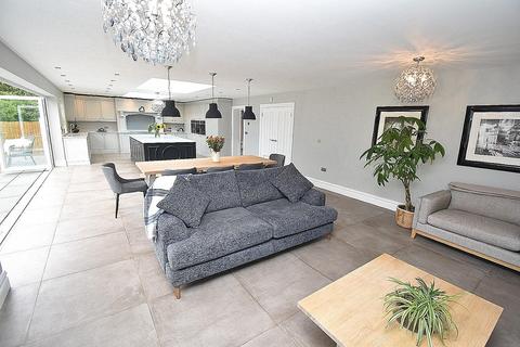 6 bedroom detached house for sale, Fir Tree Lane, Little Baddow