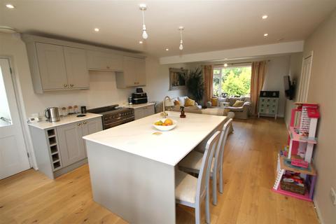 9 Hillside Drive, Gomeldon, Salisbury, SP4 6LF