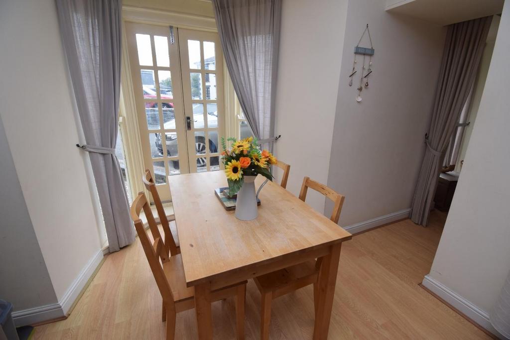 Dining Area.JPG