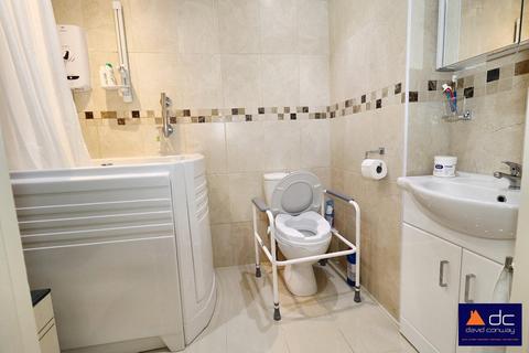1 bedroom retirement property for sale, The Greenwoods, Sherwood Road, Harrow, HA2 8DW