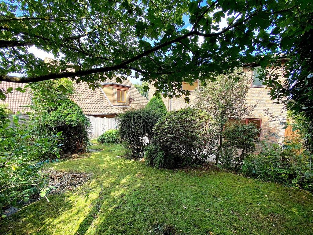 15 Portfield Close - Garden2.jpg