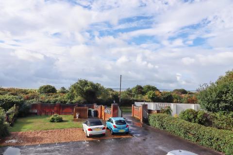 2 bedroom flat for sale, Seafront, Hayling Island