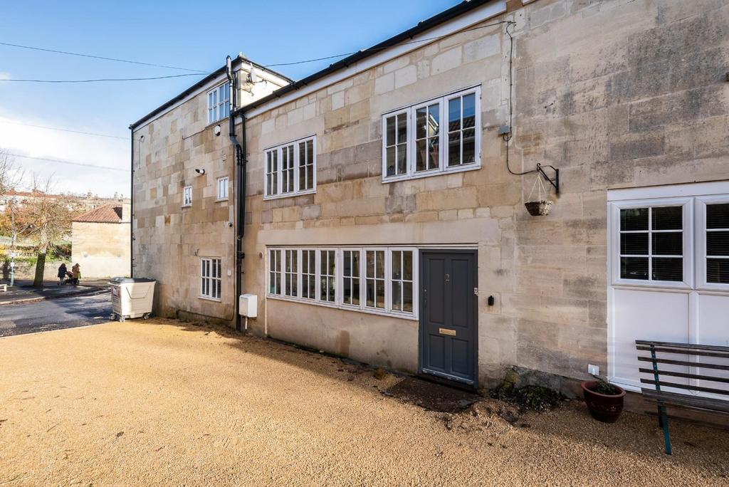 2 Lambridge Buildings Mews, Bath, BA1 6 QY-1.jpg