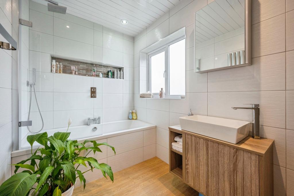 Bathroom/Wc