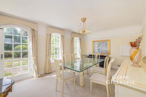 6 bedroom detached house to rent, Wolsey Road, Northwood, Hertfordshire, HA6