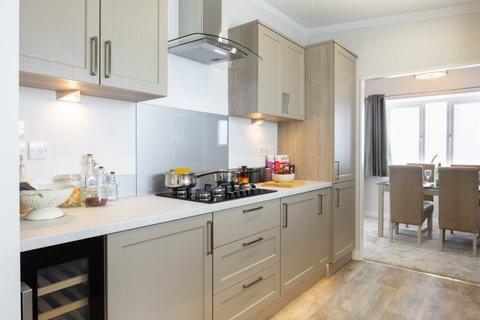 2 bedroom park home for sale, Folkestone, Kent, CT18