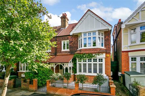 Burlington Avenue, Kew, TW9