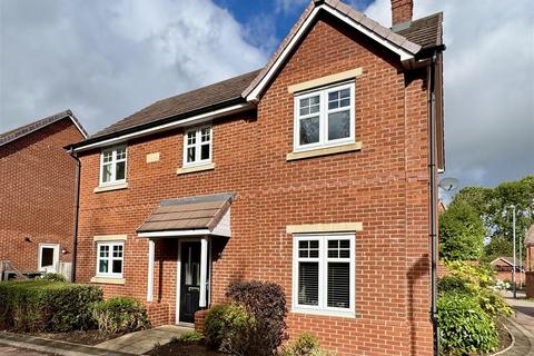4 bedroom detached house for sale, Radar Avenue, Malvern