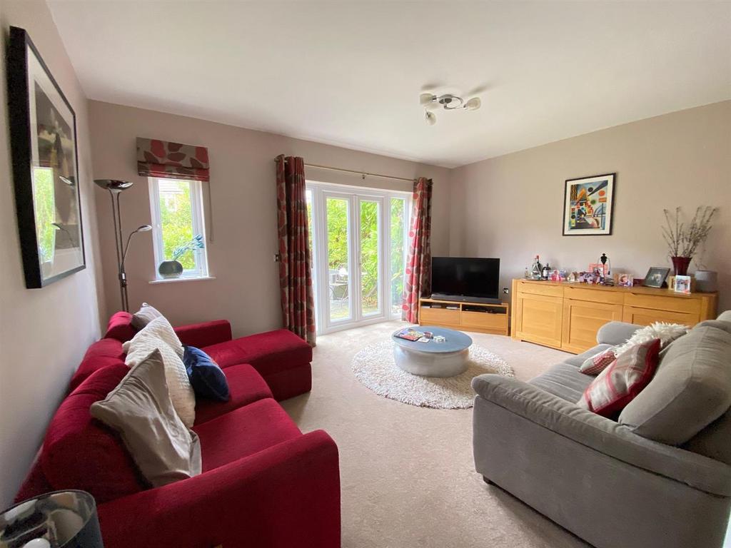 Living Room.jpg