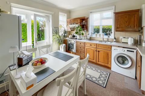 undefined, Grove Crescent, Littlehampton BN17