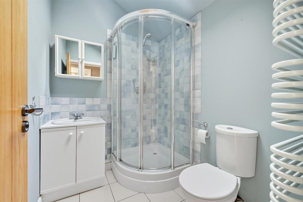 Shower Room.jpg