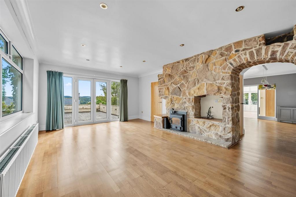 Sitting Room to terrace.jpg