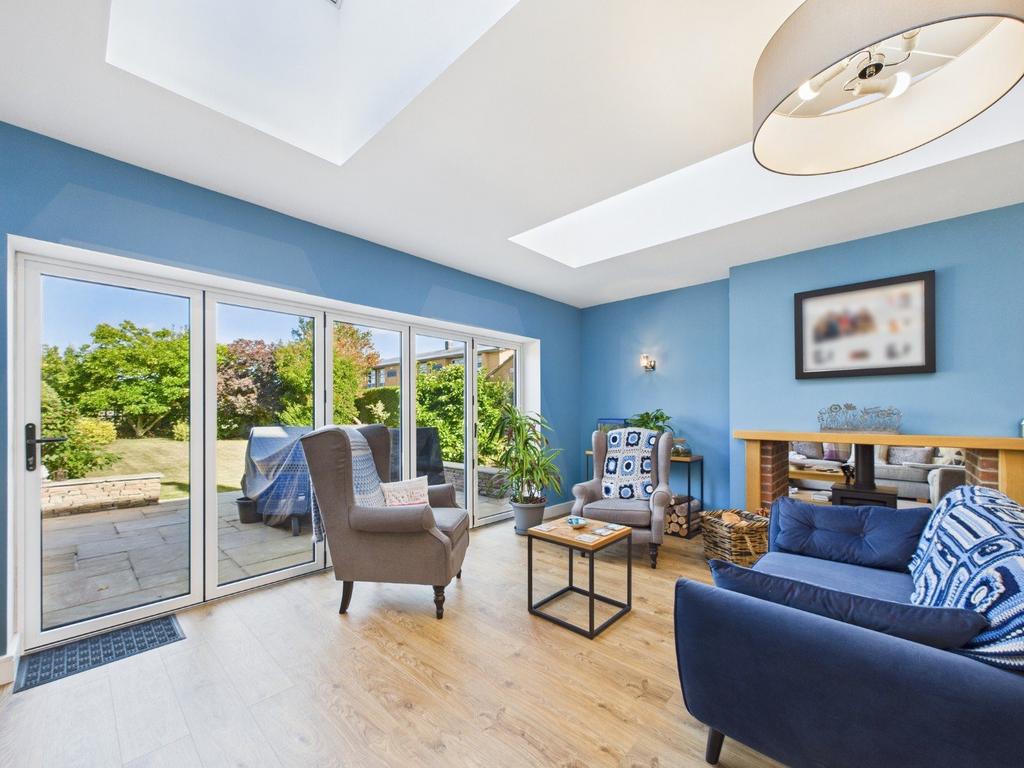 Open Plan Kitchen/Dining/Lounge Area