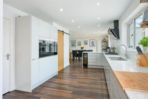 undefined, William Evans Road, Epsom