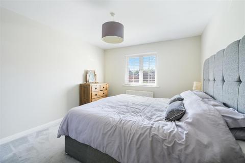 9 William Evans Road, Epsom, KT19 7DE