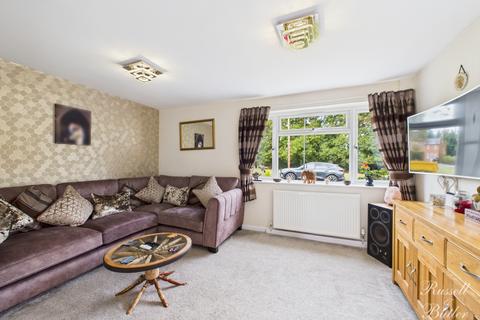 3 bedroom link detached house for sale, Greenfields, Adstock