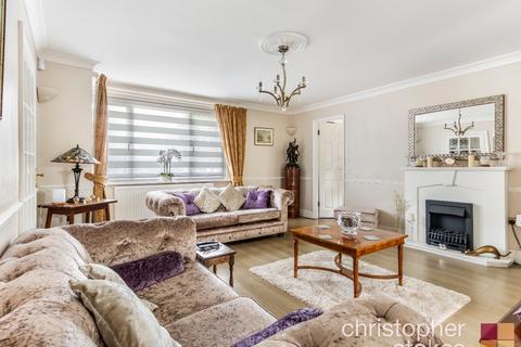 5 bedroom end of terrace house for sale, Eastfield Road, Waltham Cross, Hertfordshire, EN8 7ET