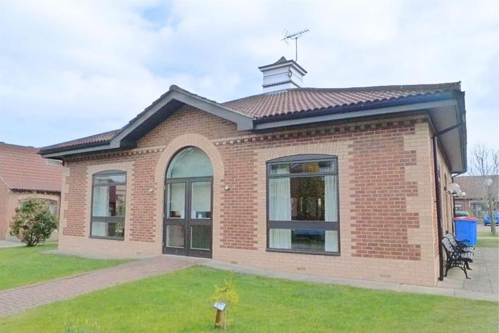 The garden room (outside)