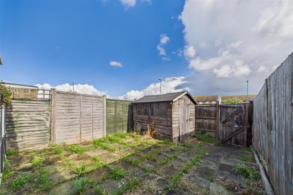 CAM01894 G0-PR0221-STILL024.jpg
