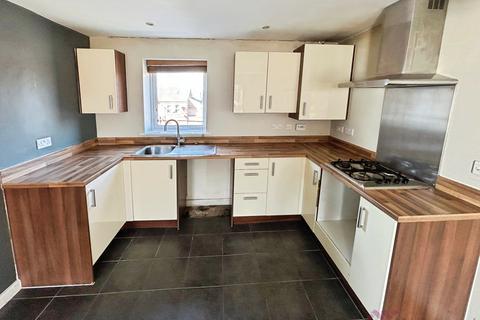 2 bedroom flat for sale, Dean Lane, Failsworth, Manchester, M40