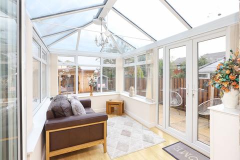 28 Bishop Gardens, Sheffield, S13 7EX