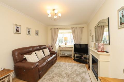 28 Bishop Gardens, Sheffield, S13 7EX